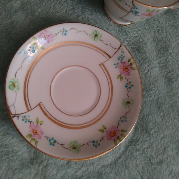 Phoenix Bone China Teacup & Saucer - Picture 6 of 6